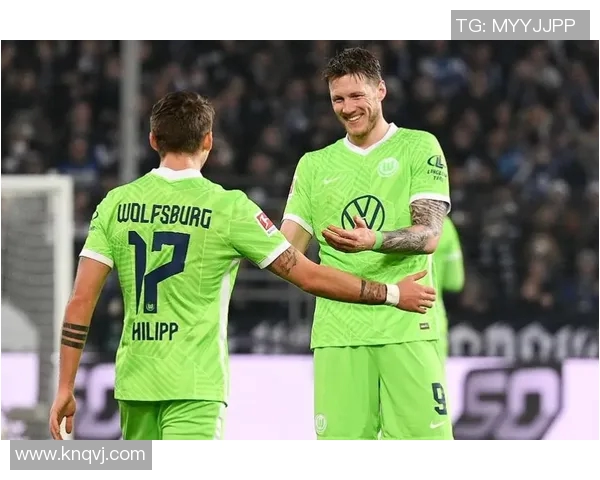 沃尔夫斯堡主场大胜沙尔克04，豪取三分！